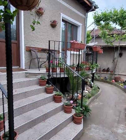 Guest House Kukera Pavel Banja Kültér fotó